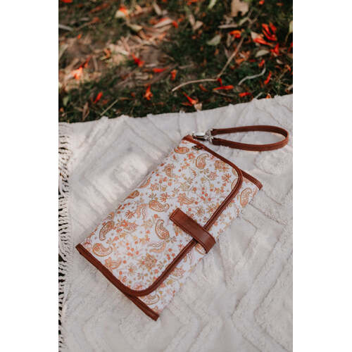 OiOi Nappy Change Mat Clutch - Peach Paisley/Tan